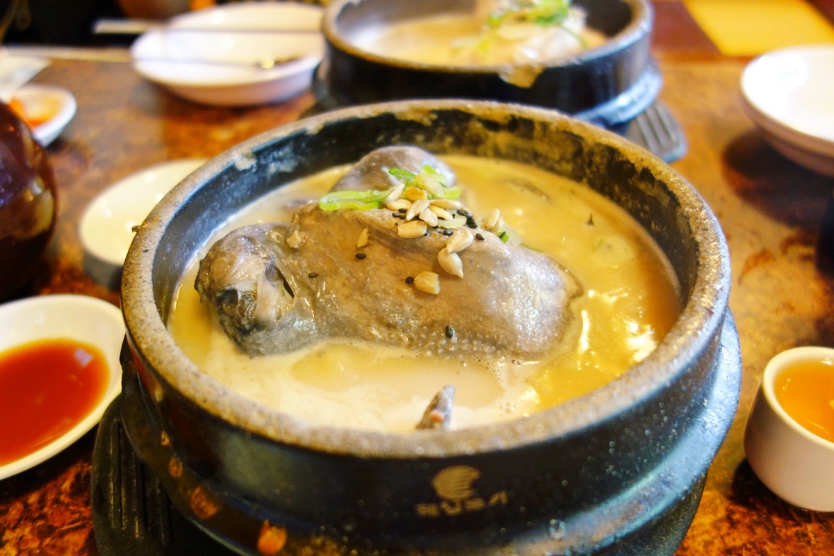 土俗村 蔘鶏湯